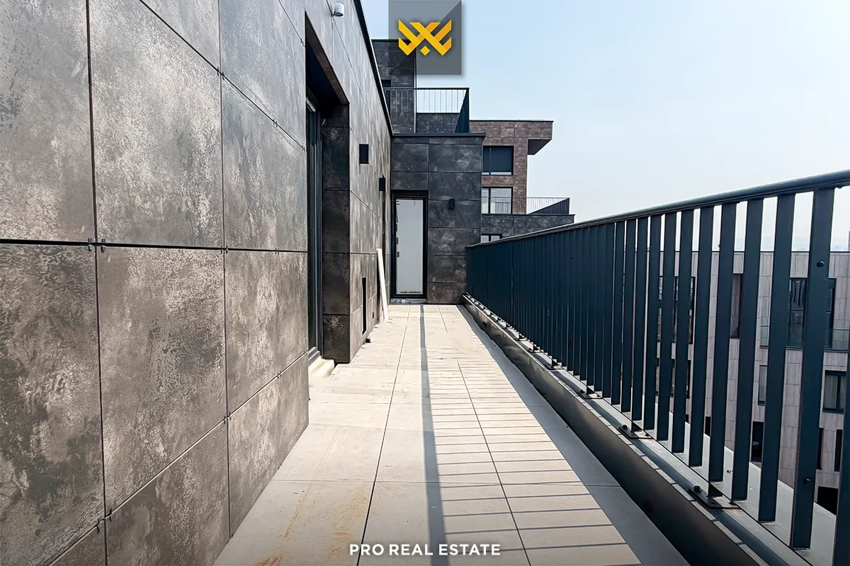 Banesë Penthouse 200m² + 120m² me #QIRA në Dragodan