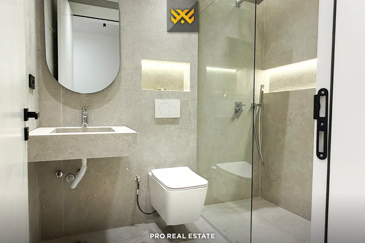 Banesë Penthouse 200m² + 120m² me #QIRA në Dragodan