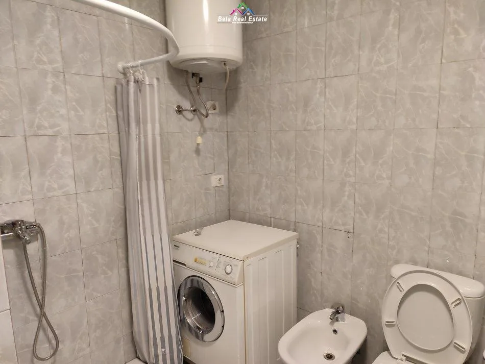 Apartament me Qera 1+1 tek Xhamia e Tabakeve (ID B210505) Tirane