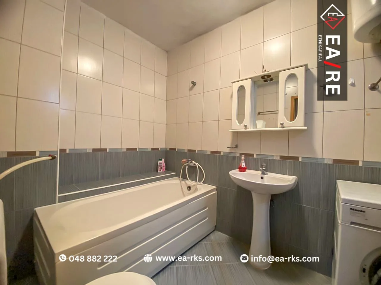🏡 BANESE ME QIRA – Afër Siriusit