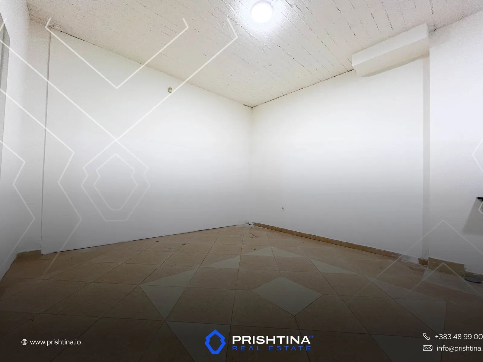Lokal me qira 460m² në Aktash