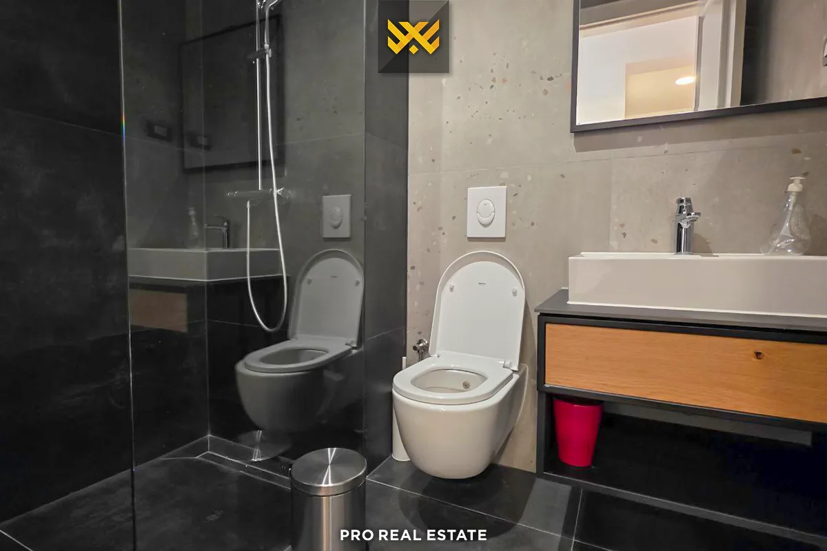 Banesë / Zyrë 129m² me #QIRA në Aktash