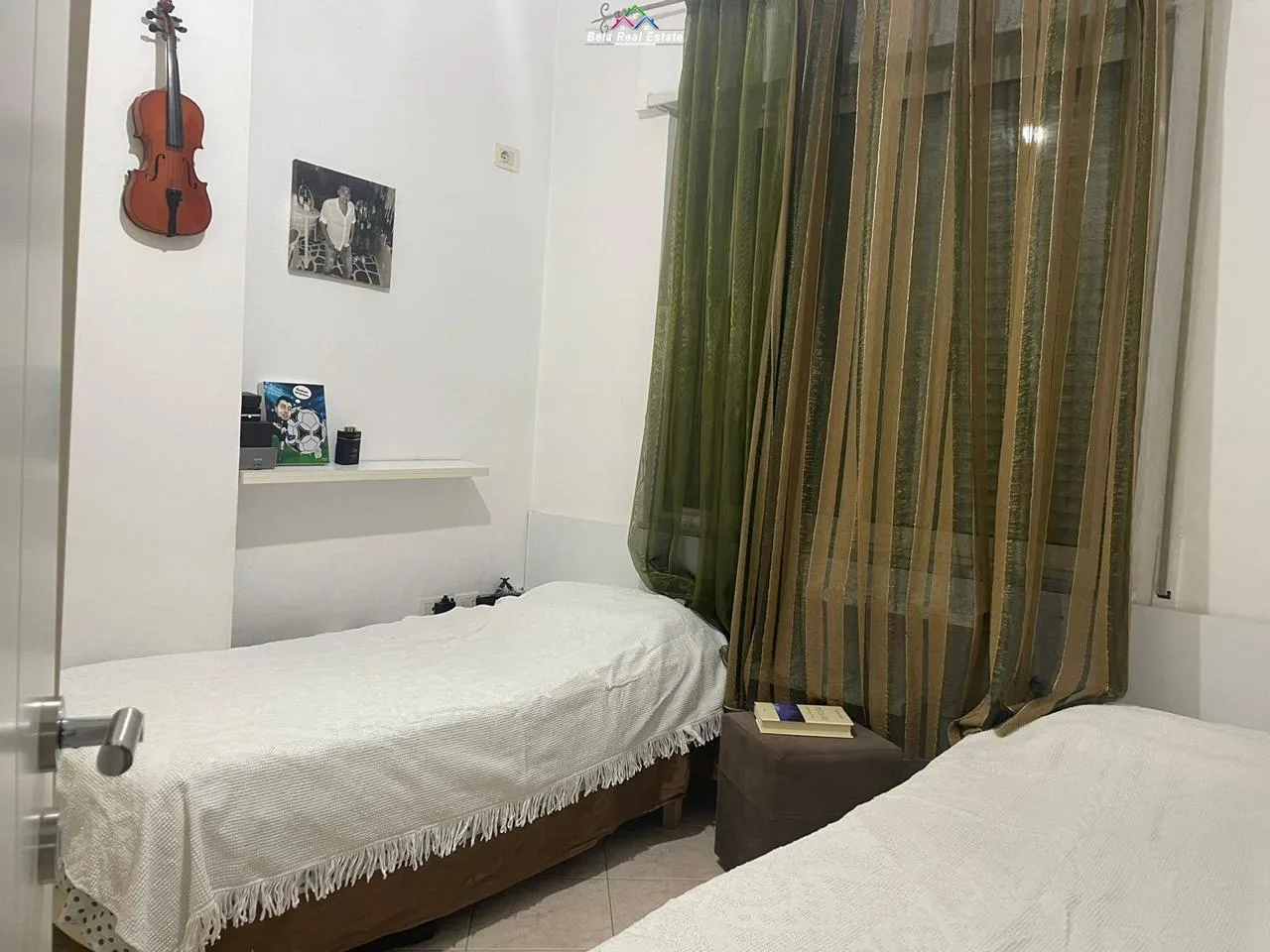 Apartament Me Qera 2+1+2 Tek Komuna e Parisit (ID B2201056) Tirane​
