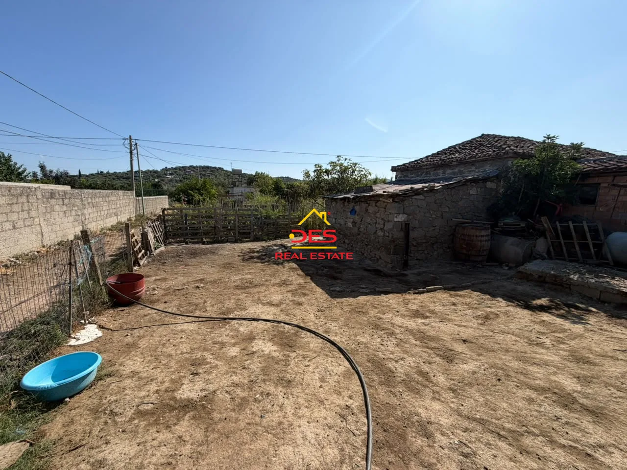 Shitet shtëpi private në panaja, vlorë.