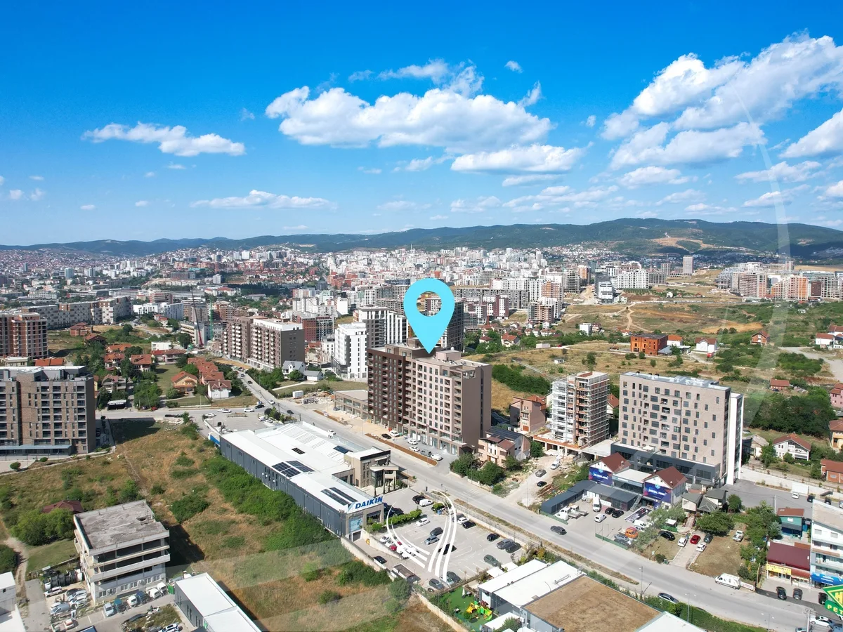 Lokal 1,188.40m2 në shitje në lagjen Prishtina e Re