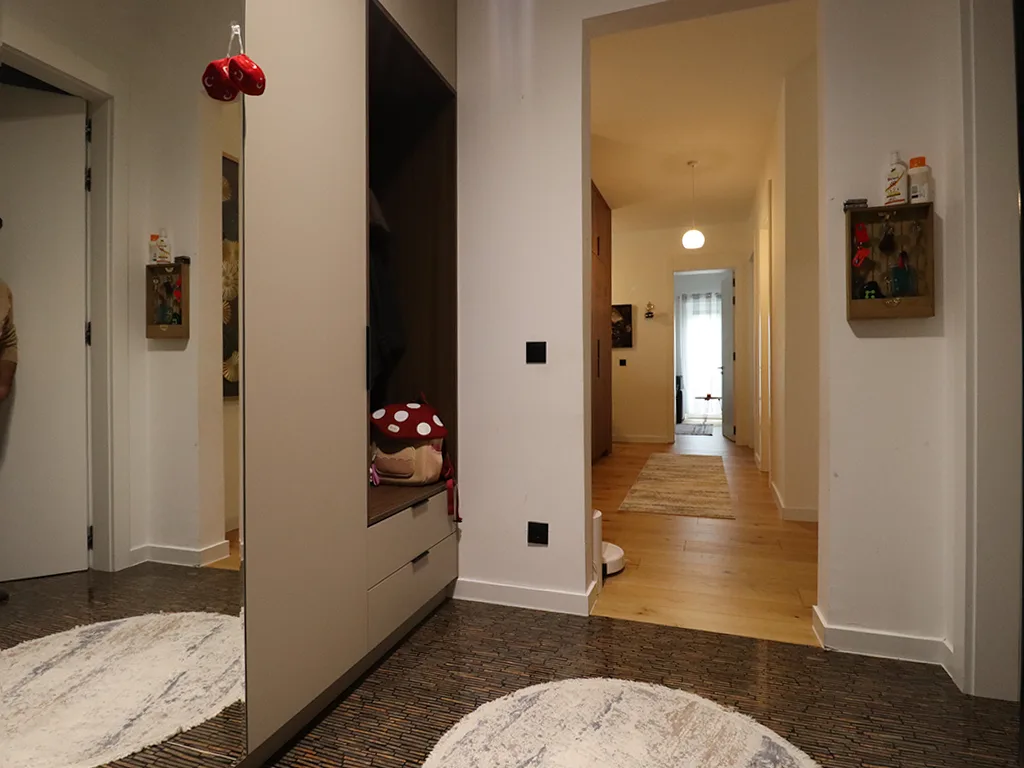 Terracier me qira 155m² + 91m² tarrace në Marigona Hill