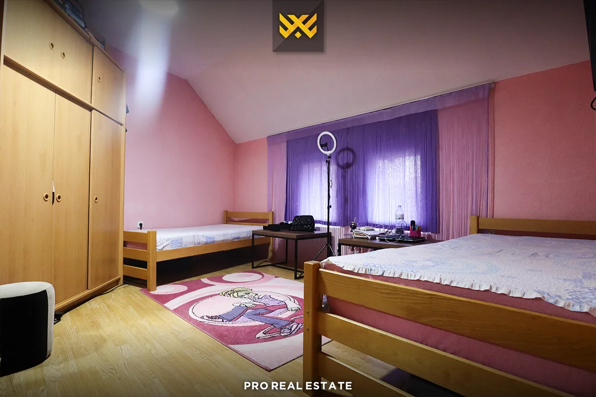 Shtëpi 160m² për #SHITJE në Fushë Kosovë.