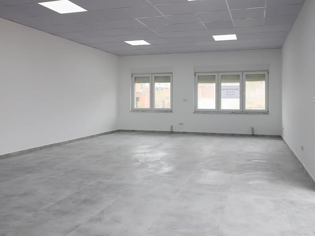 Lokal me qira me 1 hapësirë pune në Rrugën C