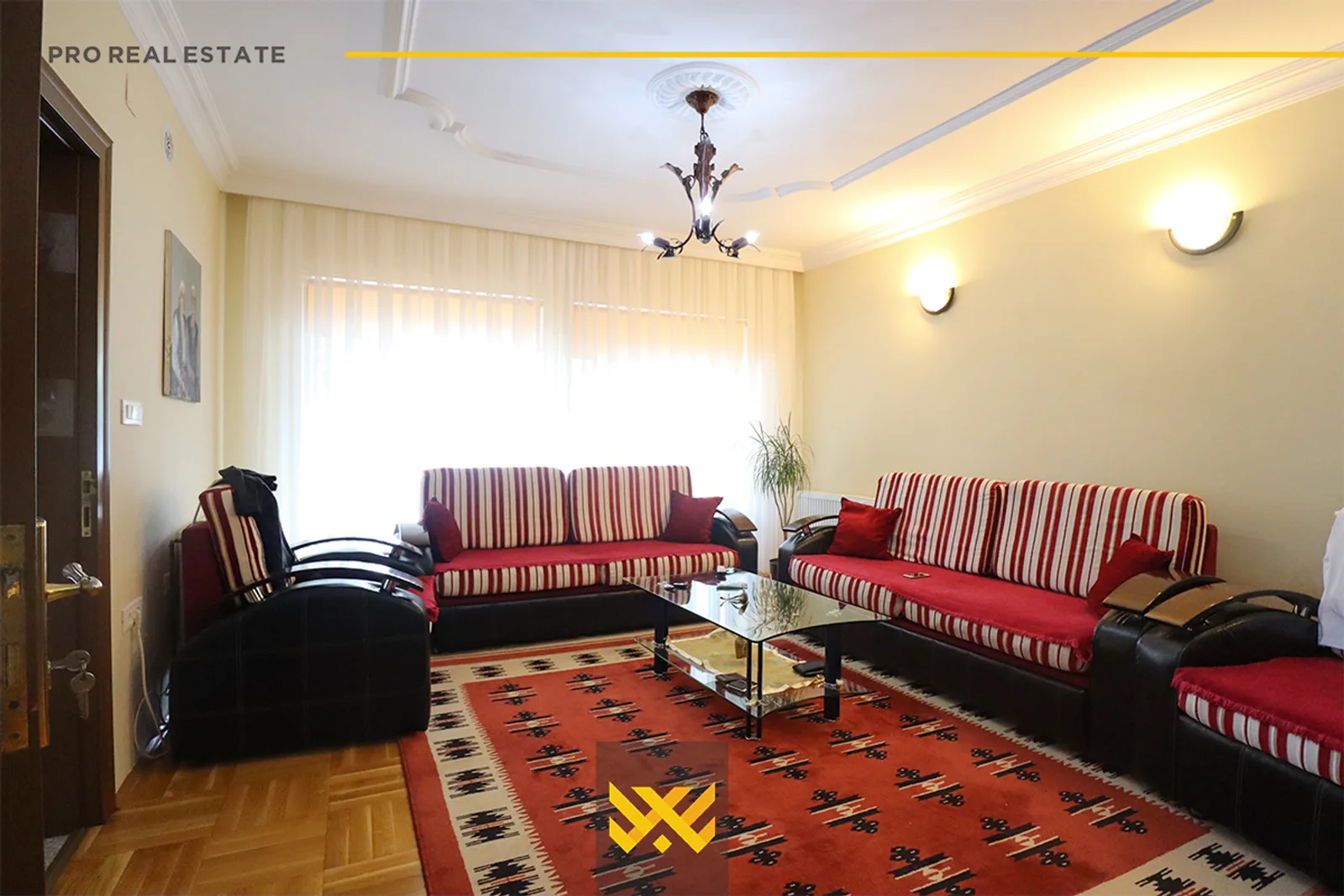 Shtëpi 200m² me #QIRA në Emshir.