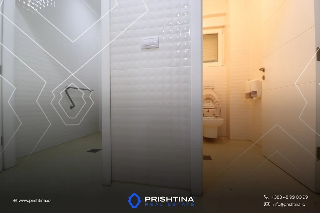 Objekt në #shitje 700m² në Prishtina e Re 🏢✨
