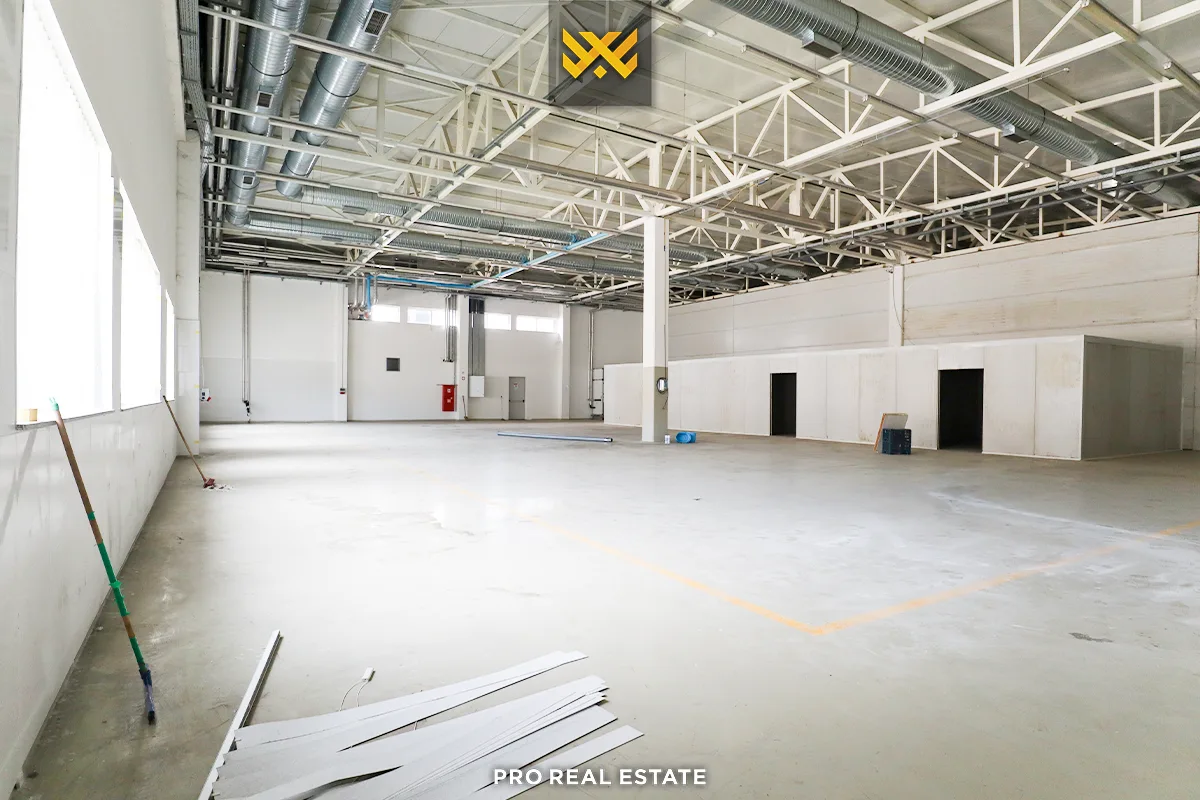 Objekt 2475m² me #QIRA në Sllatinë e Madhe
