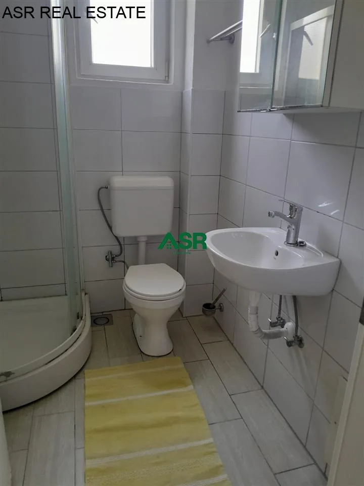 #ID:3685 Banesë 50m2 me #qira në lagjen e spitalit, rr. Malush Kosova