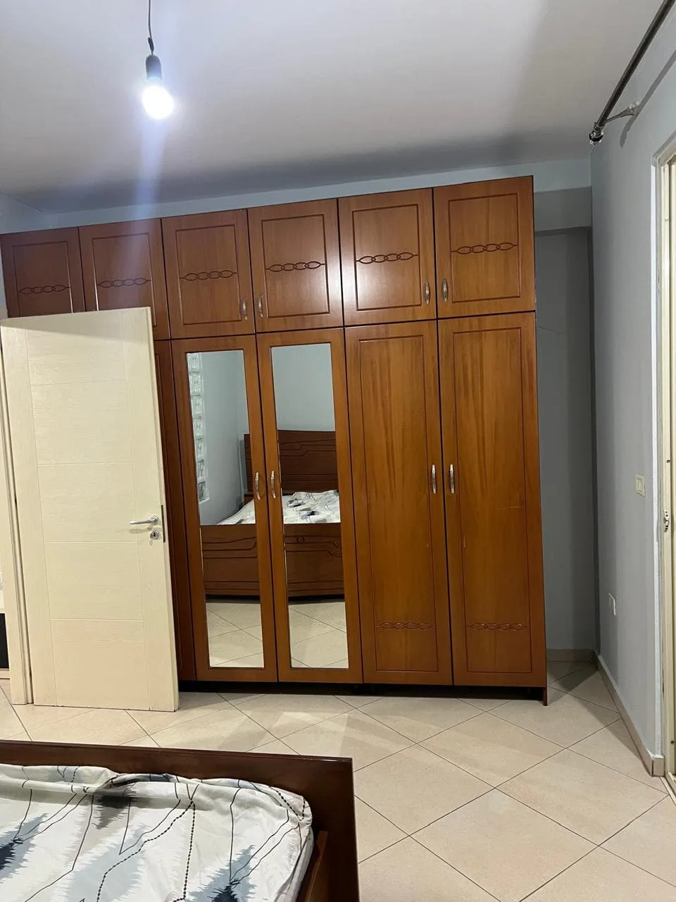 Apartament Ne Shitje 1+1 tek Kompleksi Malajzian (ID B110474) Tirane