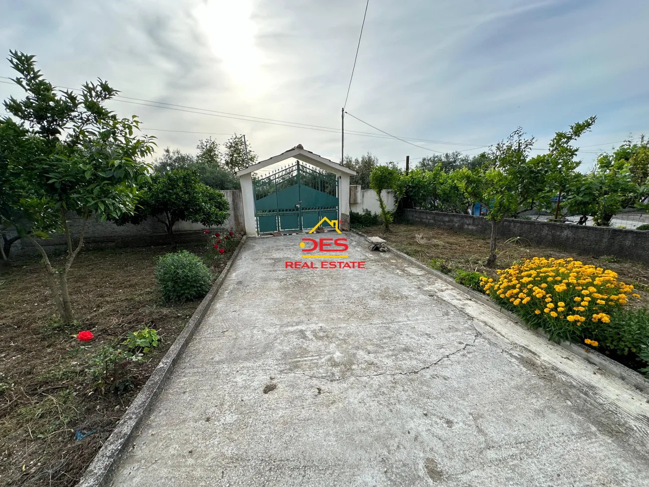 Shitet shtëpi private 2 kate në armen,vlorë.