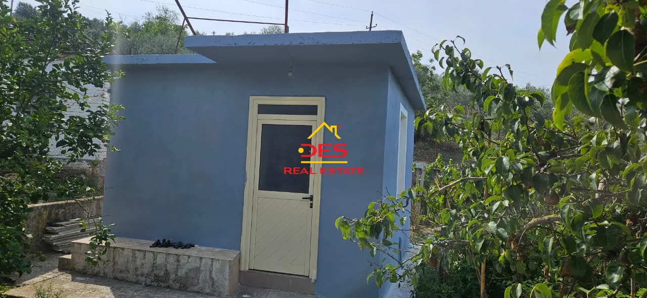 Shitet shtëpi private 2 kate në armen,vlorë.
