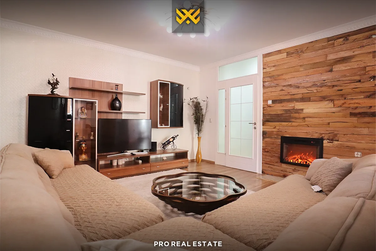 Banesë Duplex- Zyre 147m² me #QIRA në Bregun e Diellit