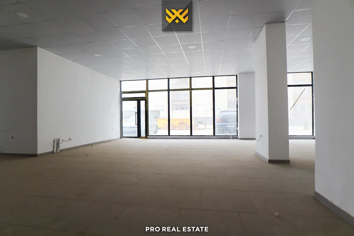 Lokal 152.18m² me #QIRA në Fushë Kosovë