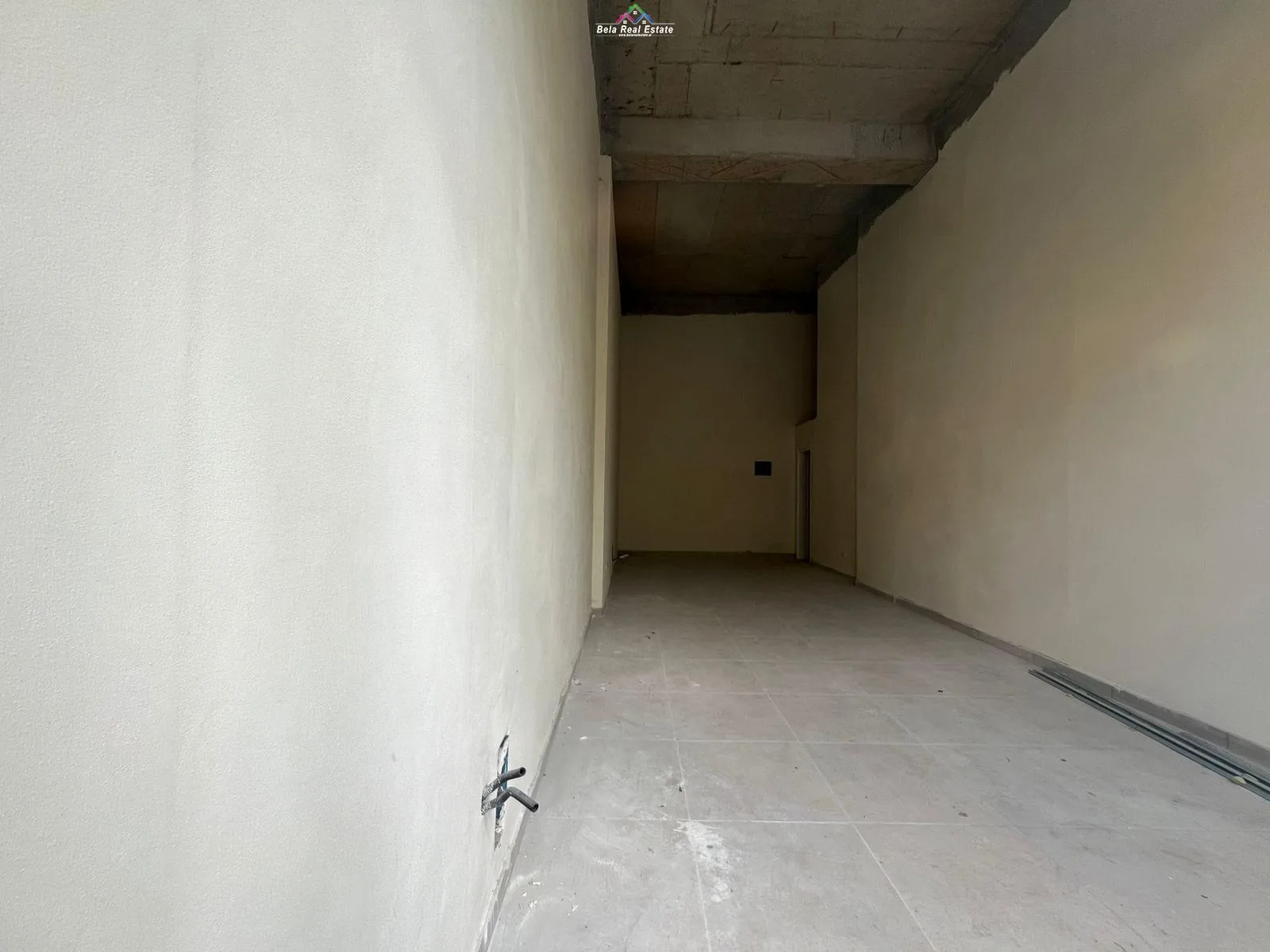 Dyqan Me Qera Tek Pazari I Ri (ID BD21876) Tirane