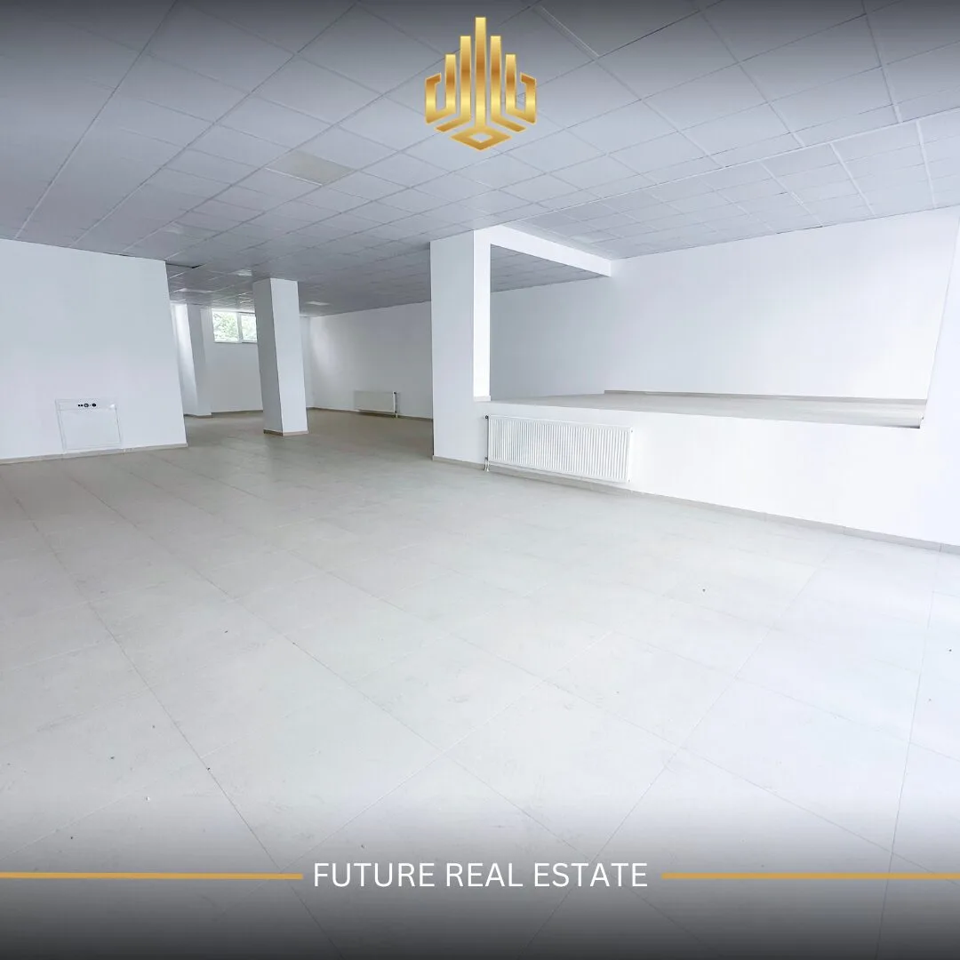 Lokal me QIRA/173m²