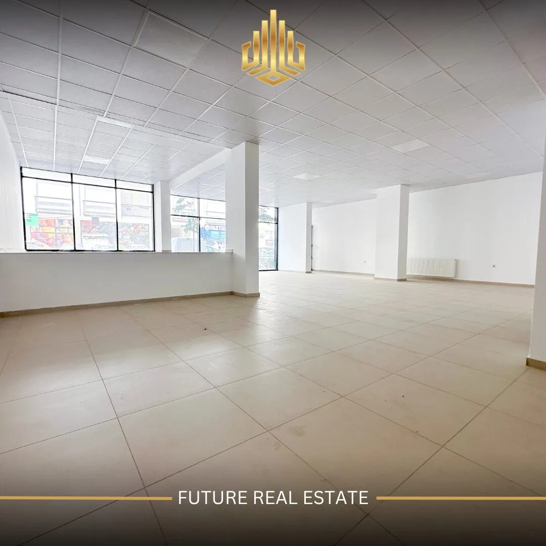 Lokal me QIRA/173m²