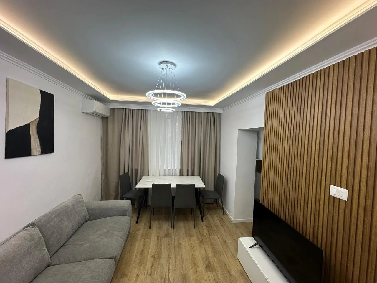 Apartament Me Qera 2+1 Tek 21 Dhjetori ( ID B221345) Tirane