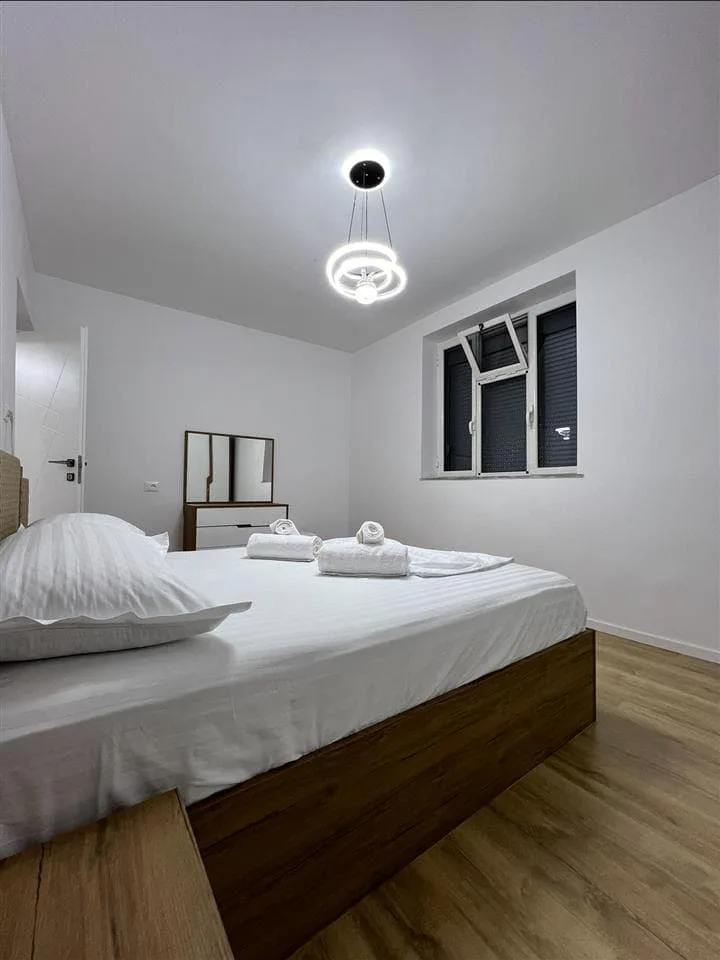 Apartament Me Qera 2+1 Tek 21 Dhjetori ( ID B221345) Tirane