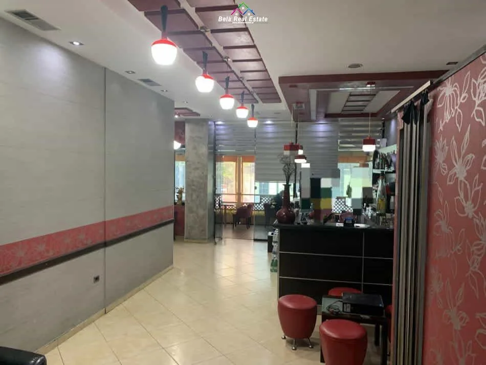 Lokal Me Qera tek 5 Maji (ID BL2154) Tirane