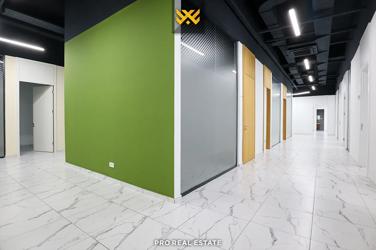 Objekt 3100m² për #SHITJE në Mitrovicë