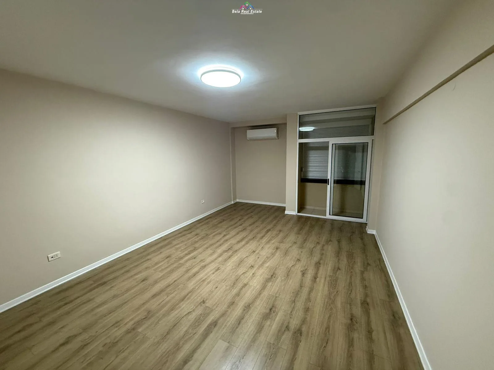 Zyre\Duplex me qera ne Qender (ID BZ2645) Tirane