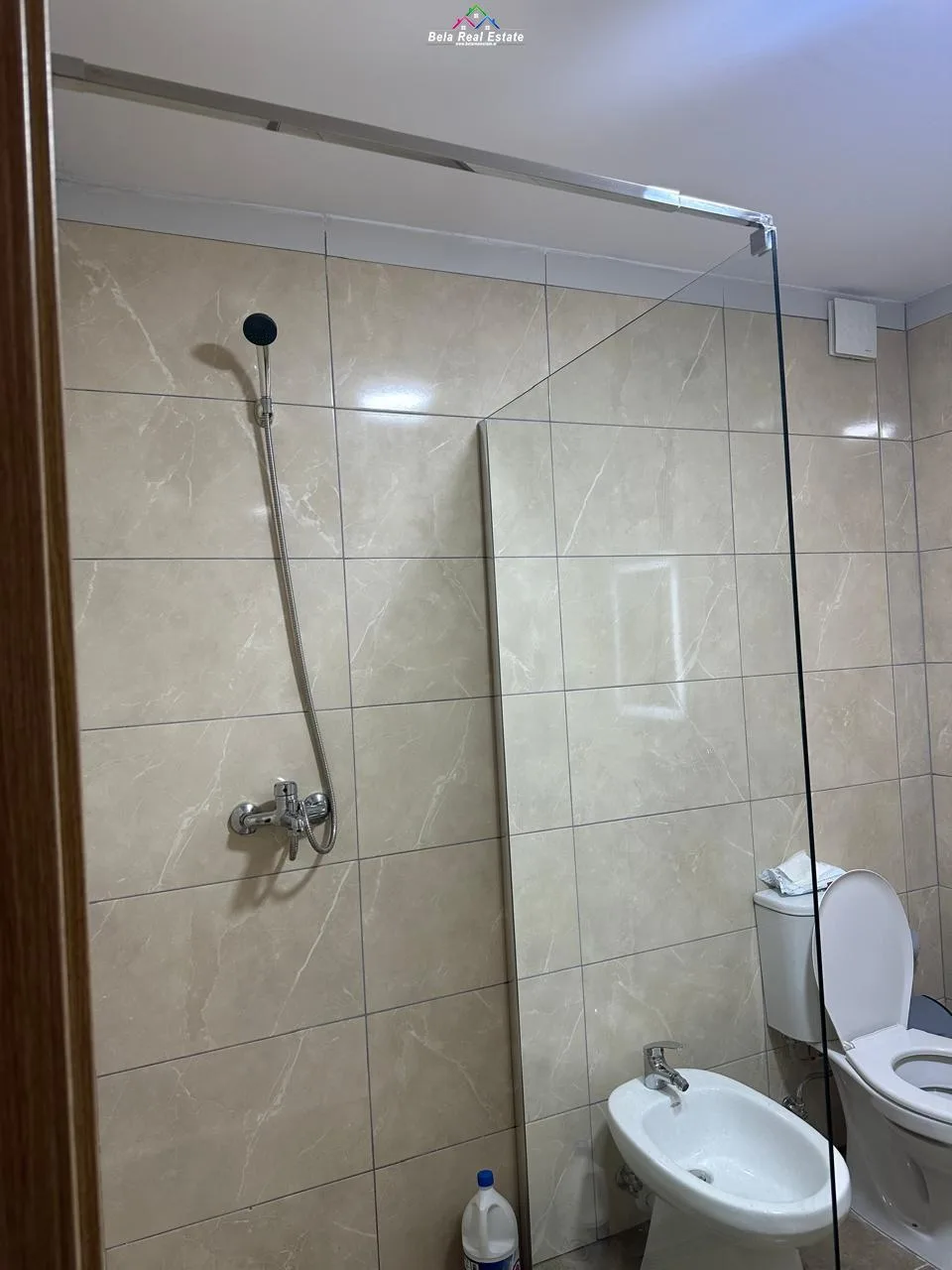 Apartament Me Qera 1+1 Tek 5 Maj (ID B2101699) Tirane