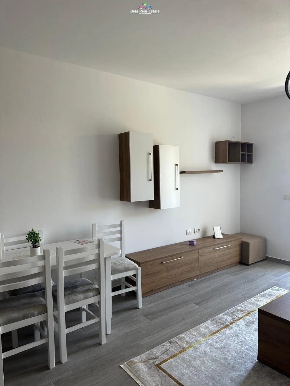 Apartament Me Qera 1+1 Tek 5 Maj (ID B2101699) Tirane