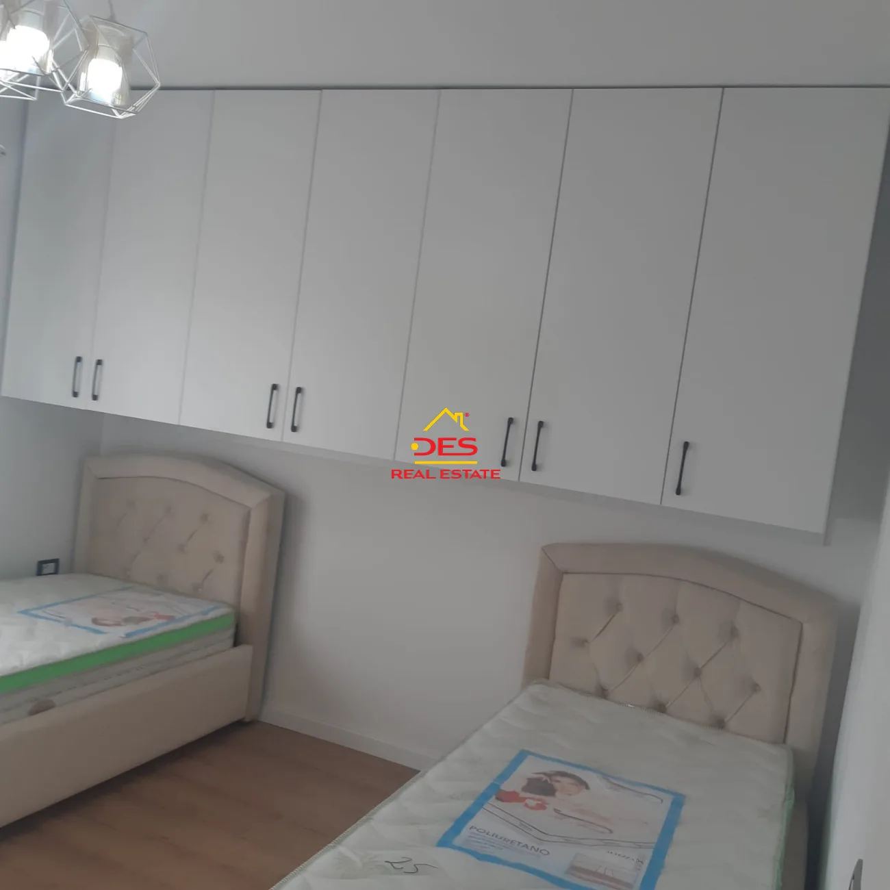Shitet garsioniere, pranë rrugës bardhyl‼️