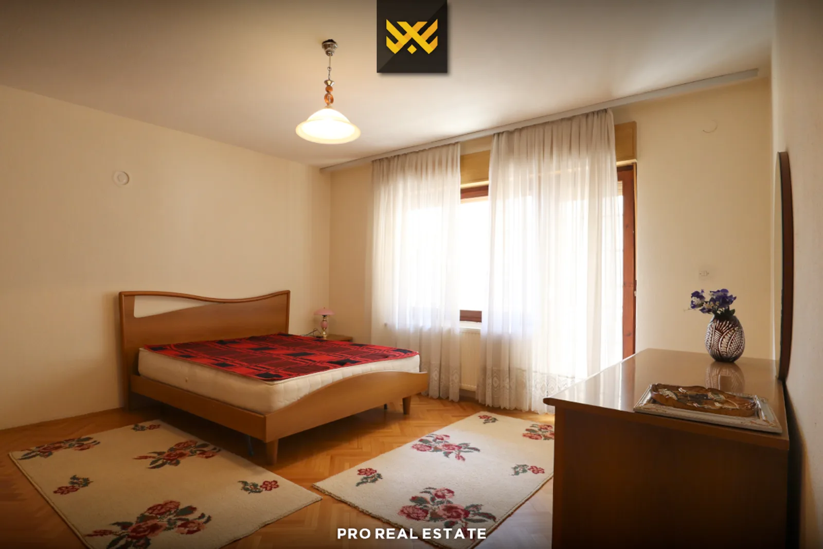 Shtëpi 250m² me #QIRA në Dragodan