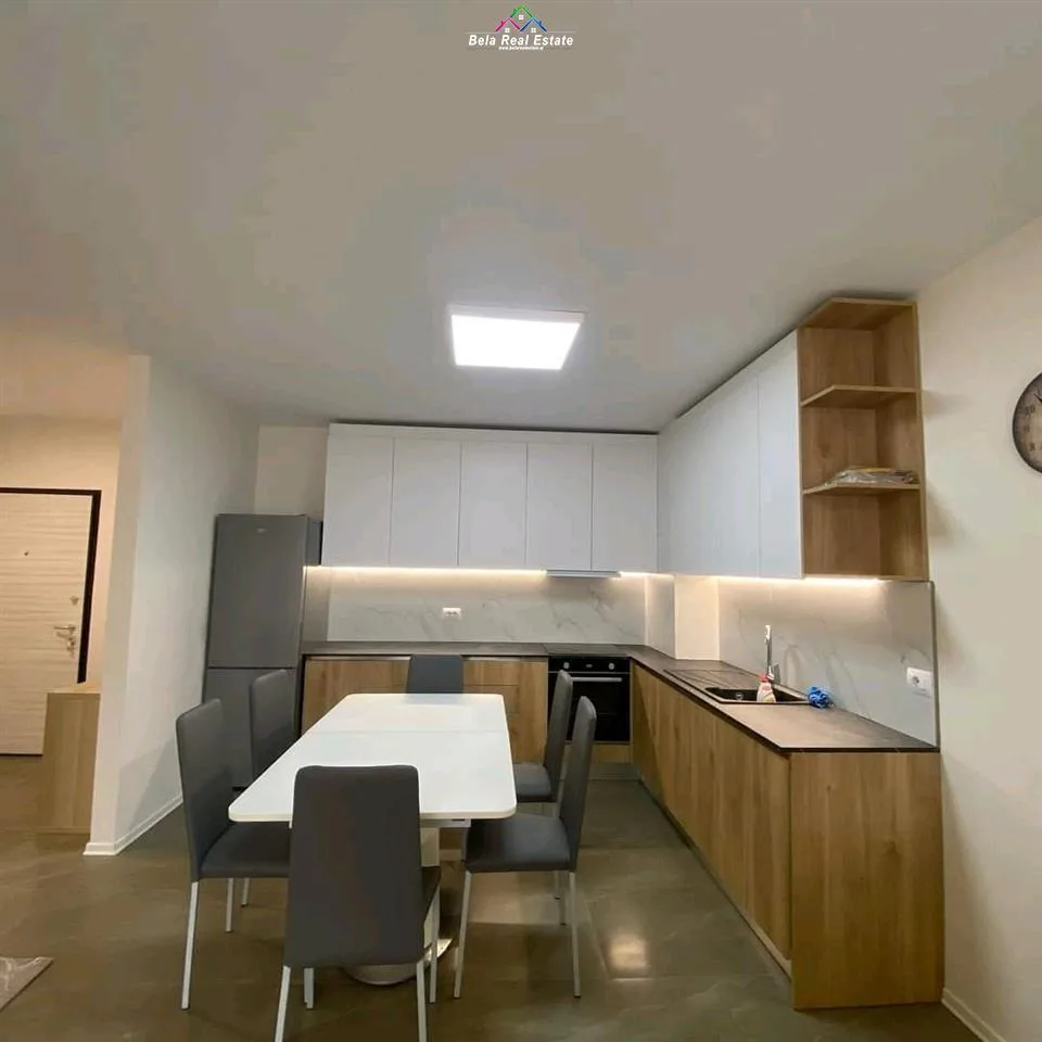Apartament Ne Shitje 3+1+2 Tek Ish Fusha Aviacionit (ID B13080) Tirane