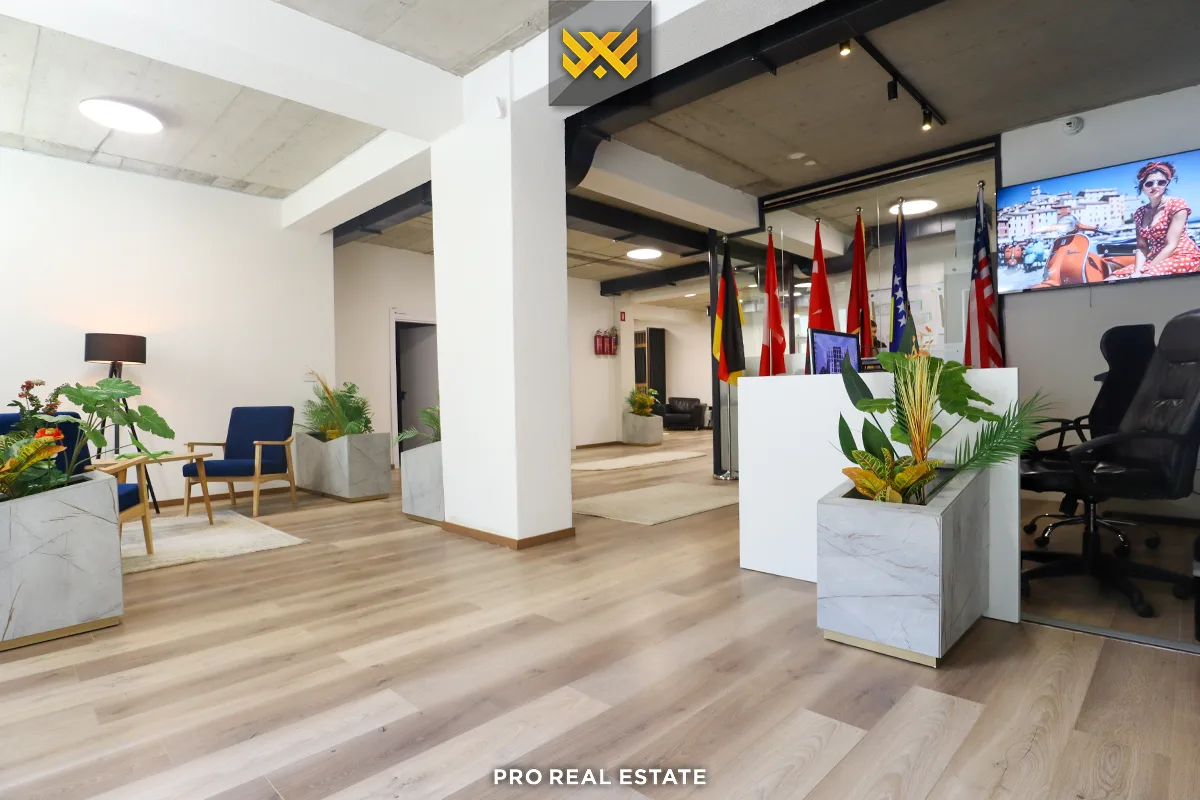 Lokal 710m² për #SHITJE te Rruga C