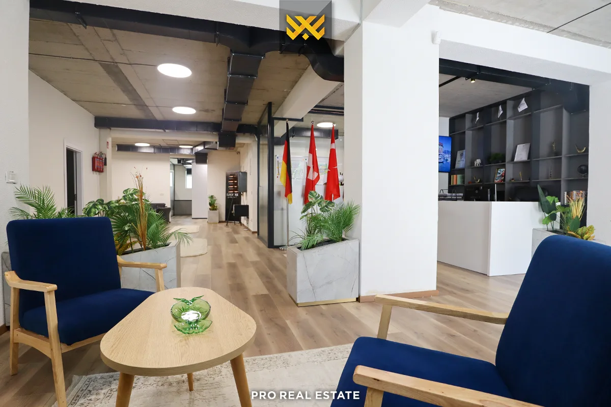 Lokal 710m² për #SHITJE te Rruga C