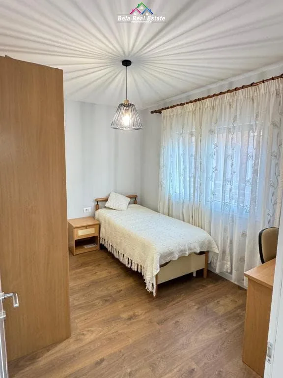 Apartament Me Qera 2+1 ne Myslym Shyri (ID B2201562) Tirane