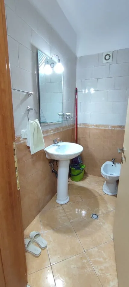 Apartament me Qera 1+1 tek Ish Parku ( B2101193) Tirane