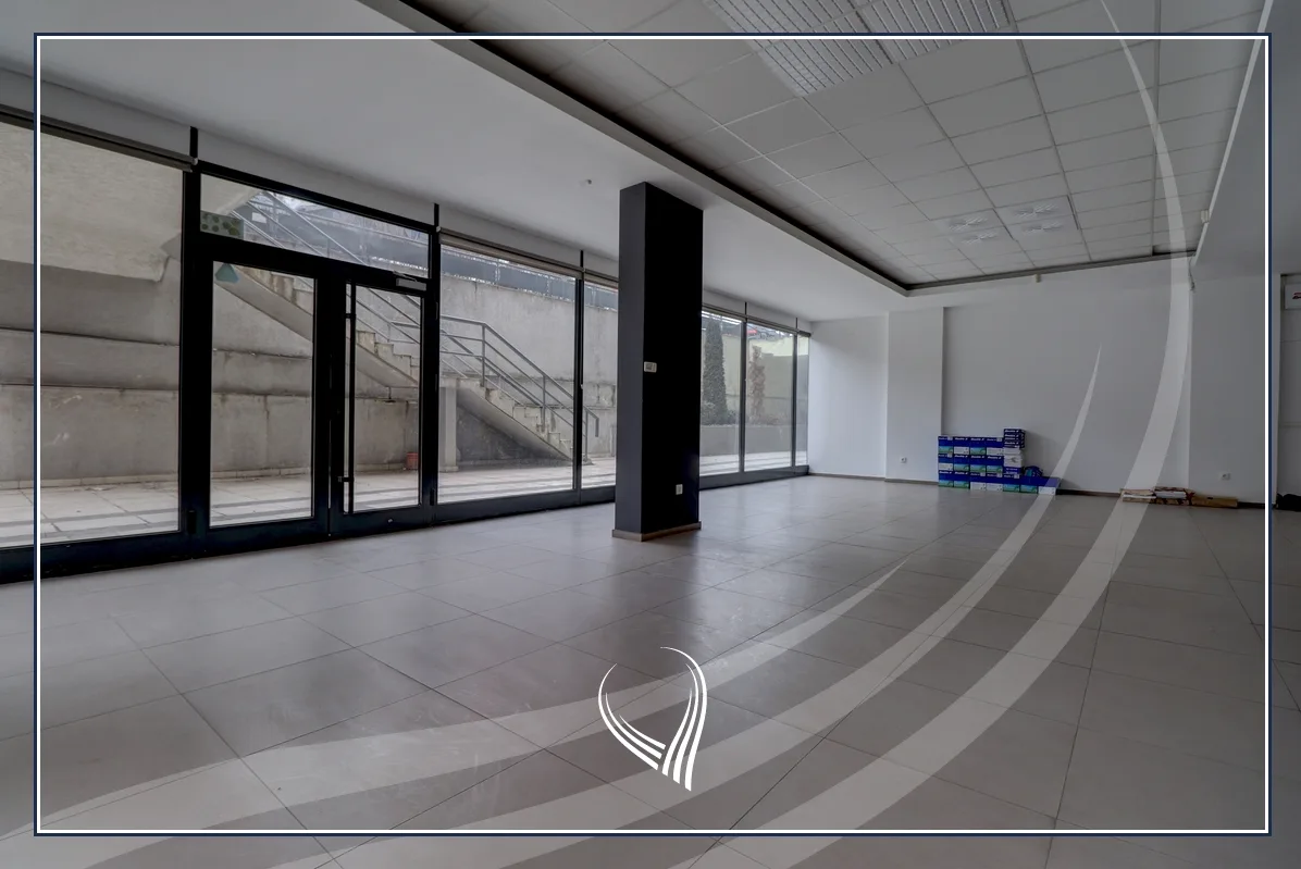 Lokal 210m2 në shitje në lagjen Arbëria – Dragodan