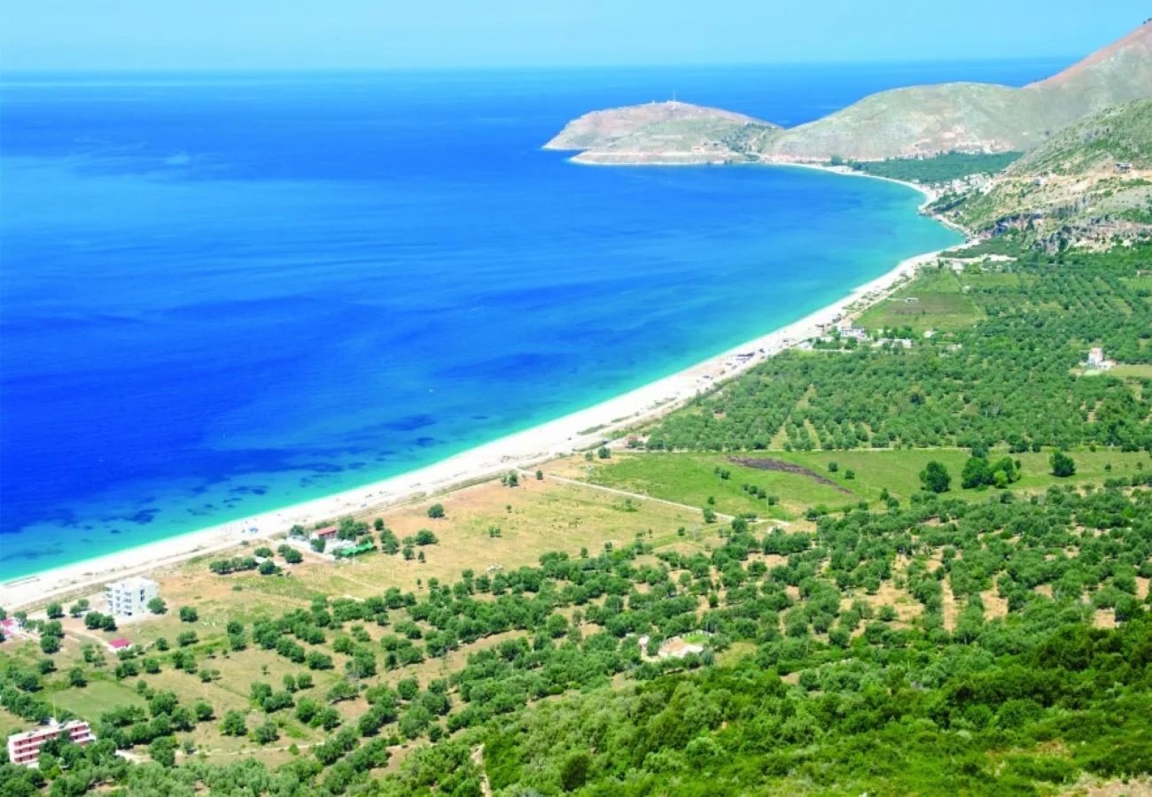 Shitet tokë kullotë borsh, sarandë.