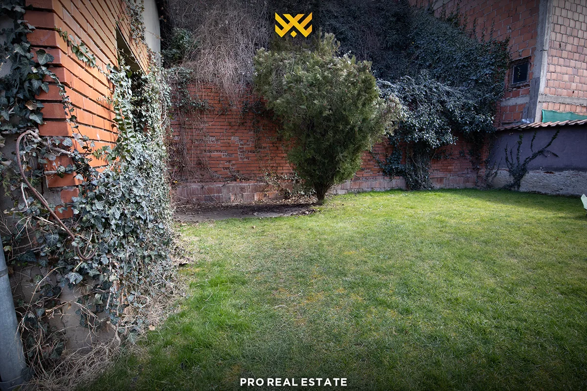 Shtëpi 250m² + 220m² me #QIRA në Taslixhe II.