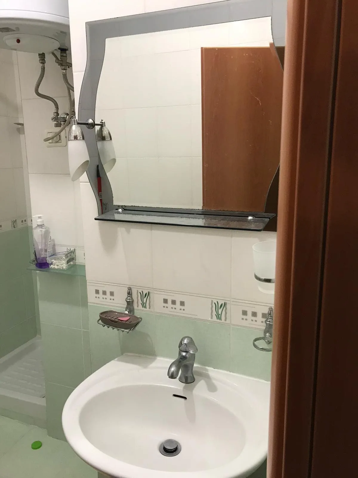 Apartament Me Qera 1+1 ne Vasil Shanto (ID B2101133) Tirane.