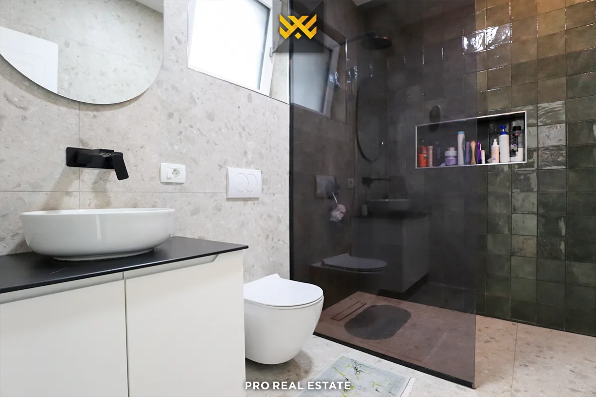 Shtëpi 160m² për #SHITJE në Bërnicë të Poshtme