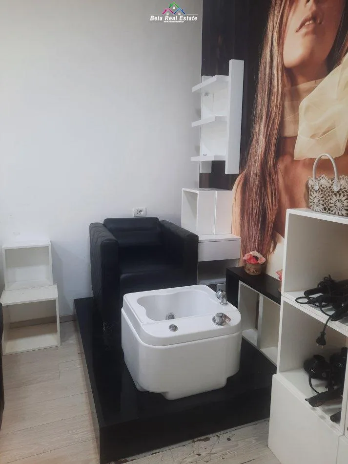 Dyqan/Ambient biznesi Me Qera Ne Bllok (ID BD21577) Tirane.