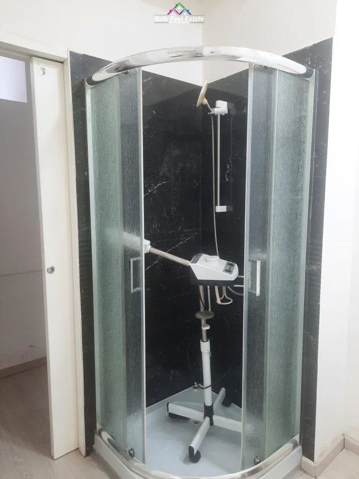 Dyqan/Ambient biznesi Me Qera Ne Bllok (ID BD21577) Tirane.