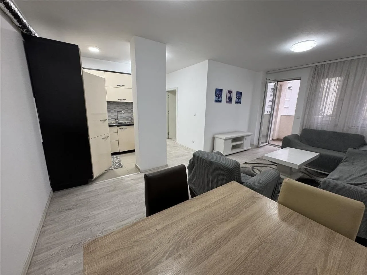Banesë me qira 2+1 në Fushë Kosovë