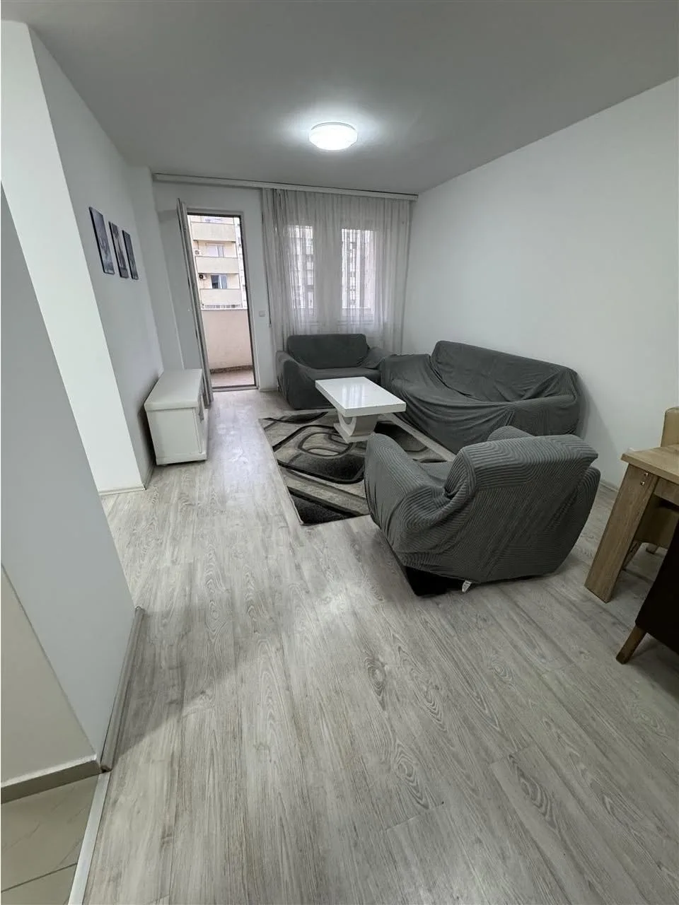 Banesë me qira 2+1 në Fushë Kosovë