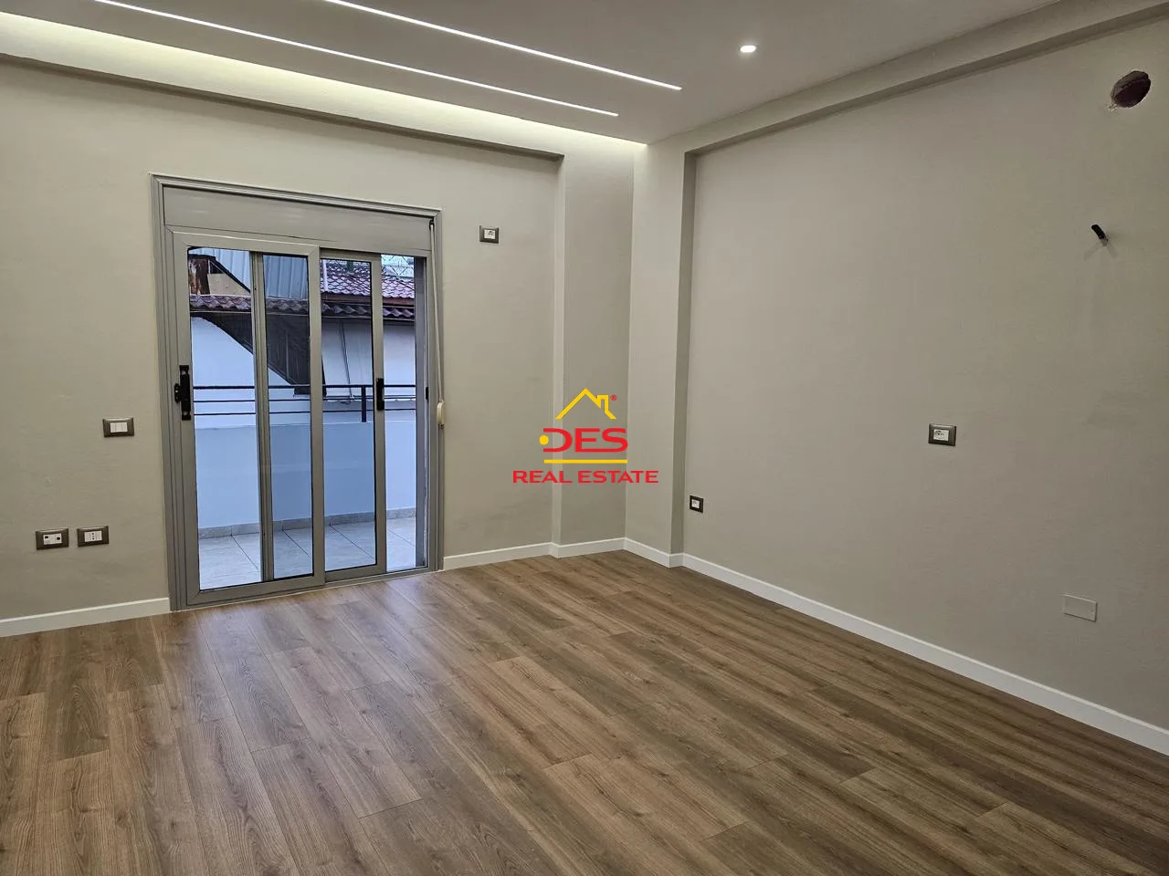 SHITET APARTAMENT 1+1 NË BULEVARD ,VLORË 📍 Pranë 3 Fiori