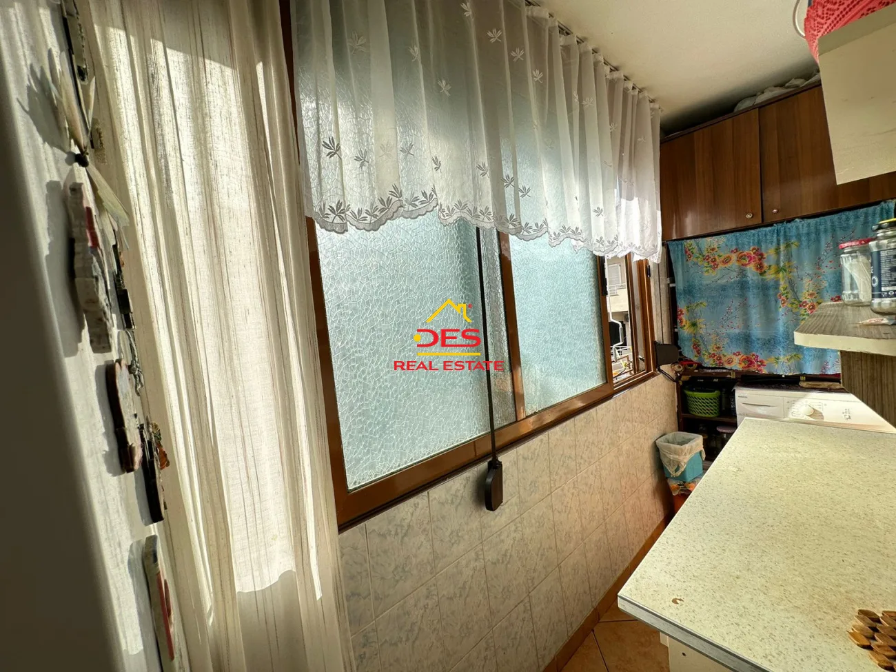 Shitet apartament 1+1 prane bulevardit, vlore