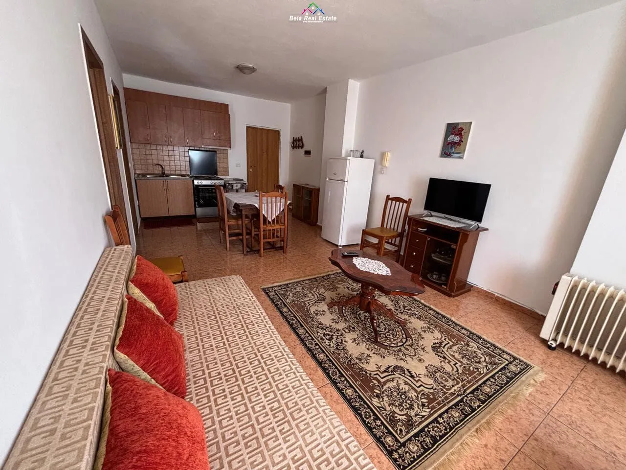 Apartament me Qera 1+1 Tek Komuna e Parisit (ID B2101561) Tirane